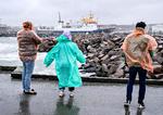 Storm på ydermolen på Hirtshals Havn. Stormen har fået rederiet Fjordline til at aflyse afgang fra Hirtshals til Norge. Foto: Henning Bagger/Ritzau Scanpix