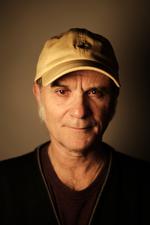 Lars Kjædegaard skriver om byen Helsingør og et broget opland af rige og fattige. 