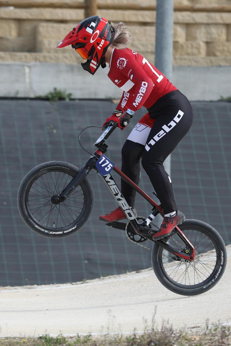 I sit første år som senior har Malene Kejlstrup taget kampen op med verdenseliten i BMX. Hun har både vundet EM-sølv og gjort sig til ved European Cup-løb som her i Verona. Foto: Mickael Chavet/Ritzau Scanpix 