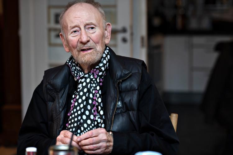 Kurt Westergaard, her 84 år gammel, blev kendt som den bladtegner, der personificerede Muhammedkrisen i 2007. Han blev efter tegningen med bomben i turbanen truet på livet, overfaldet med økse i sit hjem og var permanent omgivet af sikkerhedsvagter. Foto: Anita Graversen/ANITA GRAVERSEN