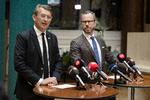 Venstres Jakob Ellemann-Jensen og Troels Lund Poulsen bytter roller, så Ellemann bliver økonomiminister, mens Lund Poulsen vender tilbage til Forsvarsministeriet, hvor han vikarierede for sin formand, mens han var sygemeldt. Foto: Thomas Borberg