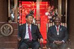 Sydafrikas præsident Cyril Ramaphosa sidder sammen med Kinas præsident Xi Jinping ved Briks-topmødets åbning i Pretoria.   
 Foto: Alet Pretorius/Ritzau Scanpix