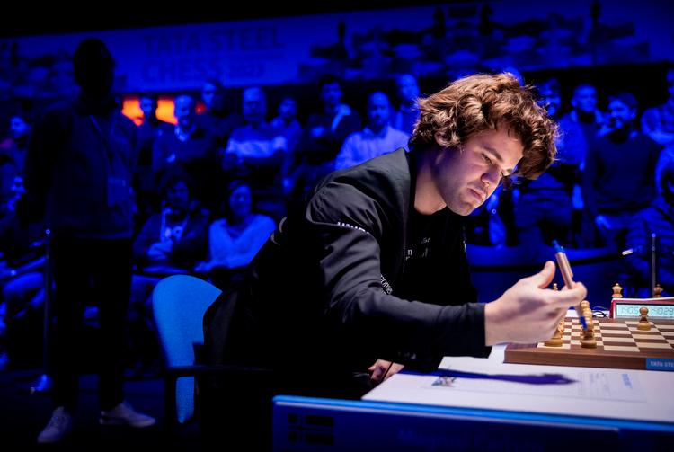 Da kontroversen mellem Magnus Carlsen (på billedet) og Hans Niemman startede, var Magnus Carlsen regerende verdensmester i skak. Foto: Koen Van Weel/Ritzau Scanpix