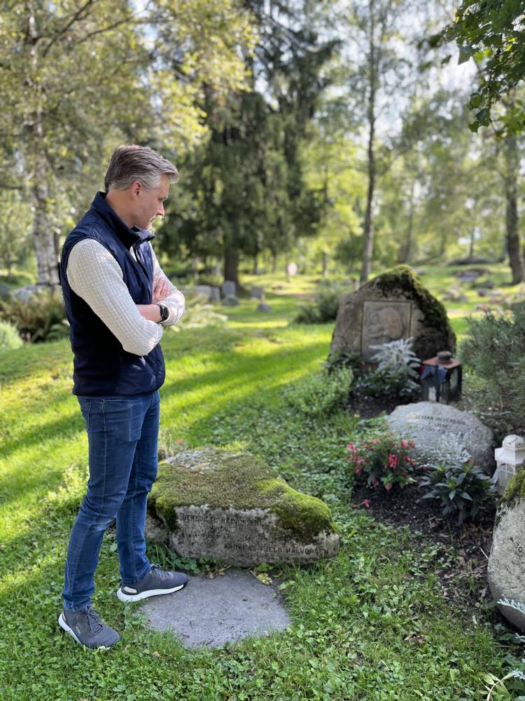 Flere bedemænd har valgt professionen, fordi de selv har haft dårlige erfaringer med en bedemand. Daniel Hansen er en af dem. Privatfoto.   