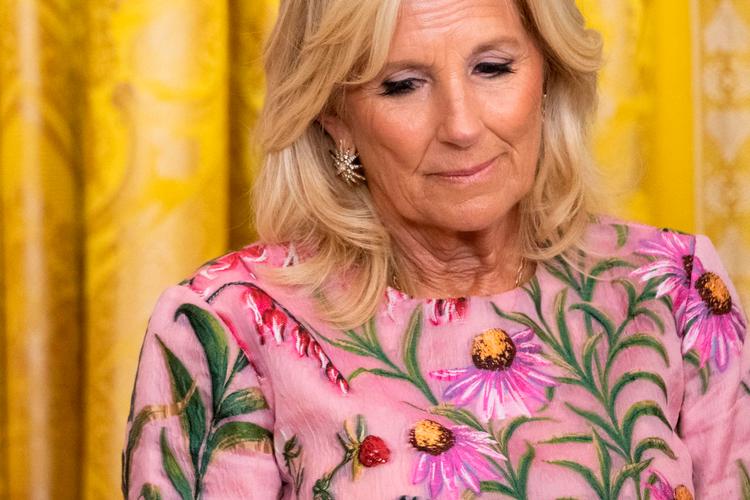 (USA’s førstedame, Jill Biden, er gået i selvisolation i præsidentparrets hjem med ’milde symptomer’. Foto: Saul Loeb/Ritzau Scanpix