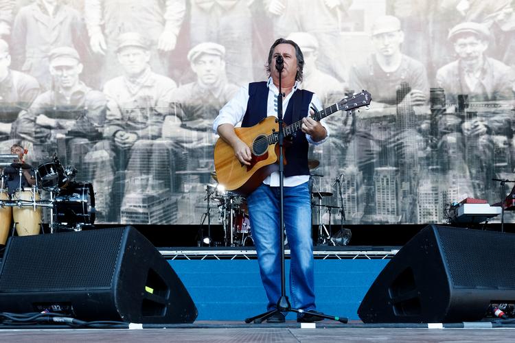 Forsangeren i det skotske band Runrig, Bruce Guthro, er død i en alder af 62 år. Foto: Pop-eye/peng/Ritzau Scanpix