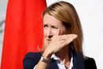 Estlands premierminister, Kaja Kallas, har hidtil reddet på en bølge af popularitet. Men nu er hendes politiske fremtid truet. Foto: Jens Dresling