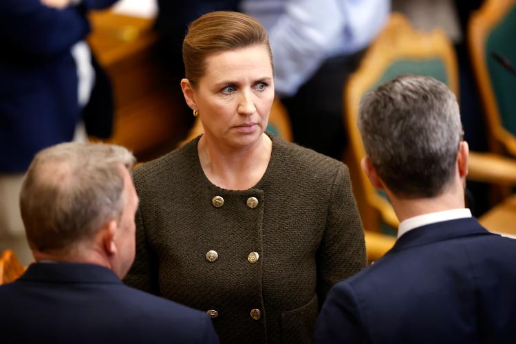 Flere partier kræver nu, at også statsminister Mette Frederiksens (S) og udenrigsminister Lars Løkke Rasmussens (M) rolle i våbensagen bliver undersøgt.  Foto: Jens Dresling