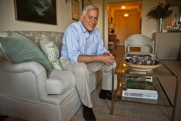 Forfatter Walter Isaacsons biografi om Elon Musk udkom tirsdag. Allerede inden udgivelsen måtte Isaacson erkende, at bogen indeholder en fejl. Foto: Bebeto Matthews/Ritzau Scanpix