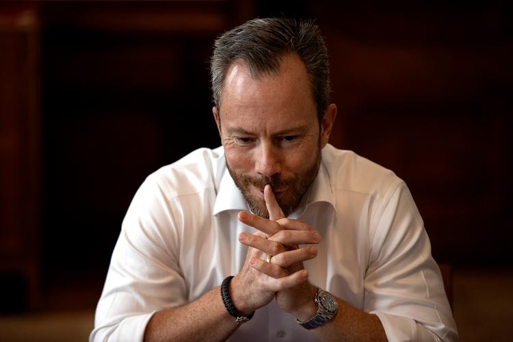 Formand for Venstre, Jakob Ellemann-Jensen. »Pssttt, Heunicke, gør Ellemann en tjeneste og skub«, skriver Susan Knorrenborg i denne klumme. Foto: Finn Frandsen