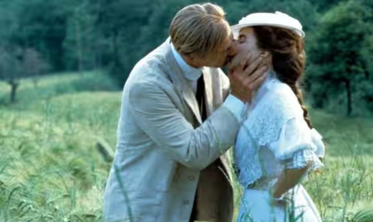 James Ivorys filmatisering af E.M. Fosters roman 'Værelse med udsigt' er en klassiker om undertrykkelse og begær.    Foto: Foto fra filmen