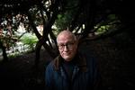 Professor i virologi Allan Randrup Thomsen blev et kendt ansigt under corona-epidemien. Han har det ret fint med at være ude af rampelyset igen. Foto: Emil Helms/Ritzau Scanpix