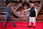 Den canadiske premierminister, Justin Trudeau, trykker hånd med Narendra Modi, Indiens premierminister, under G20-topmødet i New Delhi, Indien, tidligere på måneden.   Foto: Evan Vucci/Ritzau Scanpix