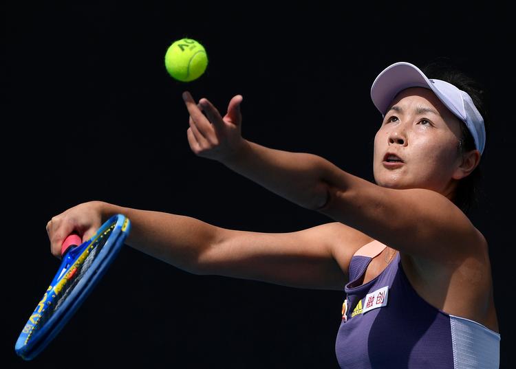  Peng Shuai  havde en næsten 20 år lang karriere på WTA Tour, hvor hun nåede at vinde to titler i single og høstede to grand slam-triumfer i damedouble. I præmiepenge blev det til lige knap 10 millioner dollar.  Foto: Andy Brownbill/Ritzau Scanpix