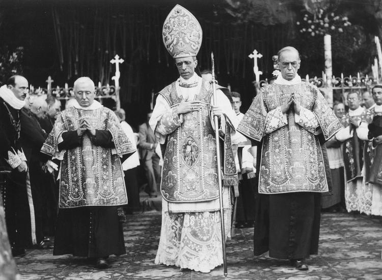 Pave Pius XII holdt hemmeligt, at han fik besked om massemordet i Belzec, en af de seks nazistiske dødslejre i Polen. En halv million mennesker blev myrdet i lejren.  Foto: Uncredited/Ritzau Scanpix