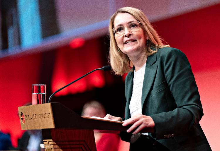 Christel Schaldemose vælges som spidskandidat til Europa-Parlamentsvalget ved Socialdemokratiets Årsmøde 2023 i Aalborg Kongres &amp; Kultur Center, søndag den 24. september 2023.. (Foto: Henning Bagger/Ritzau Scanpix) Foto: Henning Bagger/Ritzau Scanpix