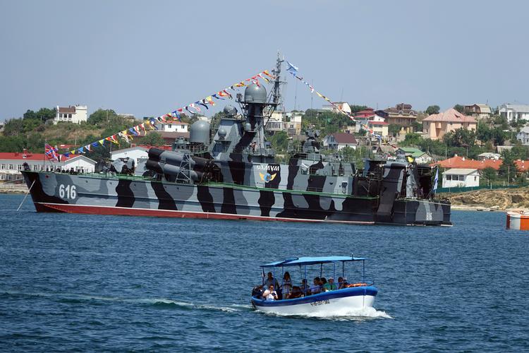Et videomøde blandt russiske topfolk viser angiveligt, at den øverstkommanderende for den russiske sortehavsflåde, der mandag blev erklæret dræbt af ukrainske specialstyrker, stadig er i live.  Foto: Ulf Mauder/Ritzau Scanpix