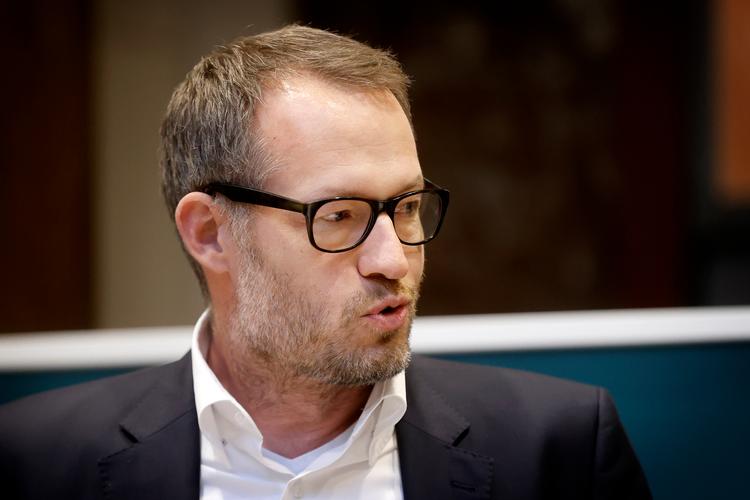 Morten Bæk blev hjemsendt fra sin stilling som departementschef i Forsvarsministeriet i kølvandet på Elbit-sagen. Nu har han nyt job til samme løn som 'kommitteret' i Finansministeriet. Foto: Jens Dresling