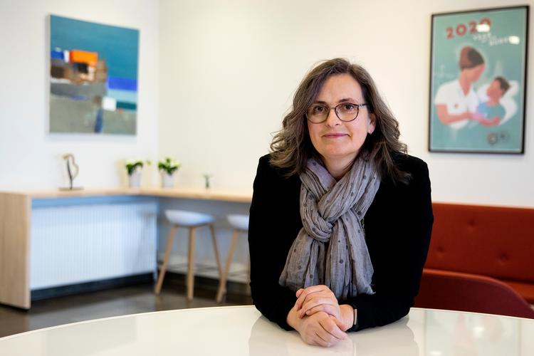 Lis Munk, formand for Jordemoderforeningen, har pludselig fået forhåbninger om, at også hendes medlemmer kan få del i det lovede lønløft. Foto: Finn Frandsen