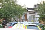 Et rækkehus i Huddinge nær Stockholm blev mandag morgen udsat for en eksplosion. Det var den anden af slagsen inden for få timer. Det skete også i Hässelby, som ligeledes er en forstad til Stockholm. Foto: 10060 Henrik Montgomery/Ritzau Scanpix