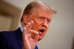 Forhenværende præsident i USA, Donald Trump, er kendt for sin subjektive omgang med sandheden. Og i et afsnit af dokumentarserien 'Faking It' analyserer en række eksperter hans karakteristiske kropssprog.  Foto: Kena Betancur/Ritzau Scanpix