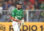 Målmanden fik rødt kort, og alle udskiftninger var brugt. Derfor måtte den erfarne AC Milan-angriber træde til og vogte målet i en kamp lørdag aften  Foto: Daniele Mascolo/Ritzau Scanpix