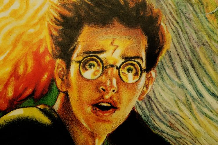  Det ligner næsten en museumsgenstand, og det er da også 25 år siden, at 'Harry Potter and the Half-Blood Prince' af J.K. Rowling udkom. Her ses en affotografering af en plakat til lanceringen. Foto: Camilla Stephan