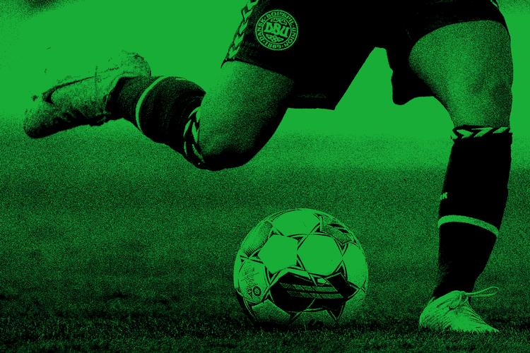 Mens Belarus er bandlyst i store dele af idrætsverdenen, tillader Det Europæiske Fodboldforbund fortsat Ruslands allierede at deltage i landskampe og klubkampe i Europa. Nu skal de danske U17-piger møde Belarus.  Originalfoto Jens Dresling / manipuleret