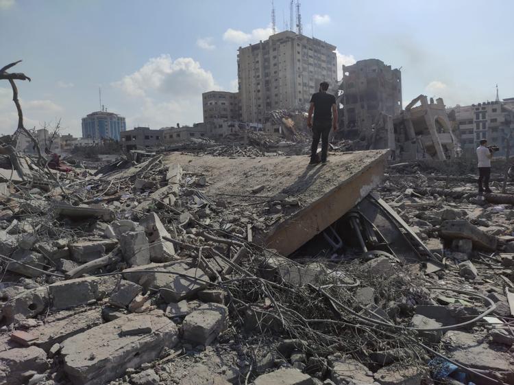 Et ødelagt hus i Gaza, fotograferet af Aziz Elkahlout. 
