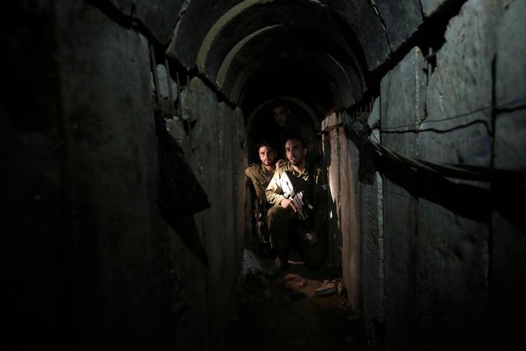 Det er ikke kun i Gazas gader, at der kan komme kampe mellem Hamas og Israel. Nedenunder dele af Gaza er der nemlig et omfattende tunnelsystem, hvor Hamas holder til.  Foto: Tsafrir Abayov/Ritzau Scanpix