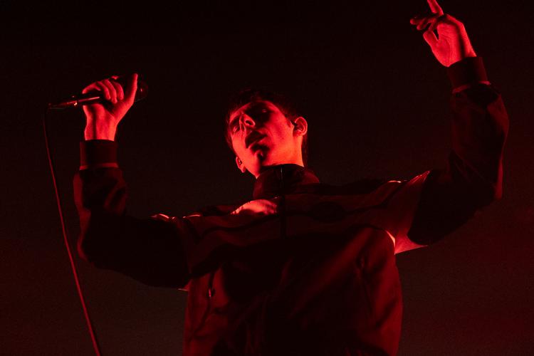 Rud Aslak med den dybe, klangfulde stemme i front for Barselona.  Foto: Finn Frandsen