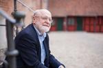 Johs. Nørrgaard Frandsen kan i den grad se sig selv i Jens Smærup Sørensens romanpersoner. 