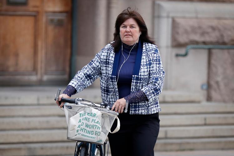 Karina Lorentzen Dehnhardt blev første gang valgt til Folketinget i 2007. Nu er hun i sin tredje valgperiode som ordfører for SF.  Foto: Jens Dresling
