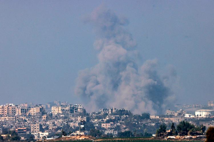  De seneste døgn har Israel udført intensive bombardementer. Også sydlige byer i Gazastriben hvor Israel har opfordret civile indbyggere til at søge tilflugt er blevet ramt.   Foto: Ronaldo Schemidt/Ritzau Scanpix