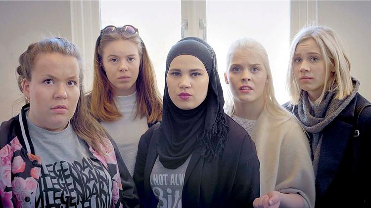 I den norske serie 'SKAM', der løb over skærmene for nogle år siden, var venskaber det store fokuspunkt. Og det er det, de unge i en amerikansk undersøgelse efterlyser. Foto: Nrk