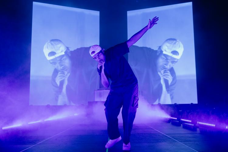Ukendt Kunstner viste formatet, da de fredag gav den første af to udsolgte koncerter i royal Arena. Foto: Benjamin Krog