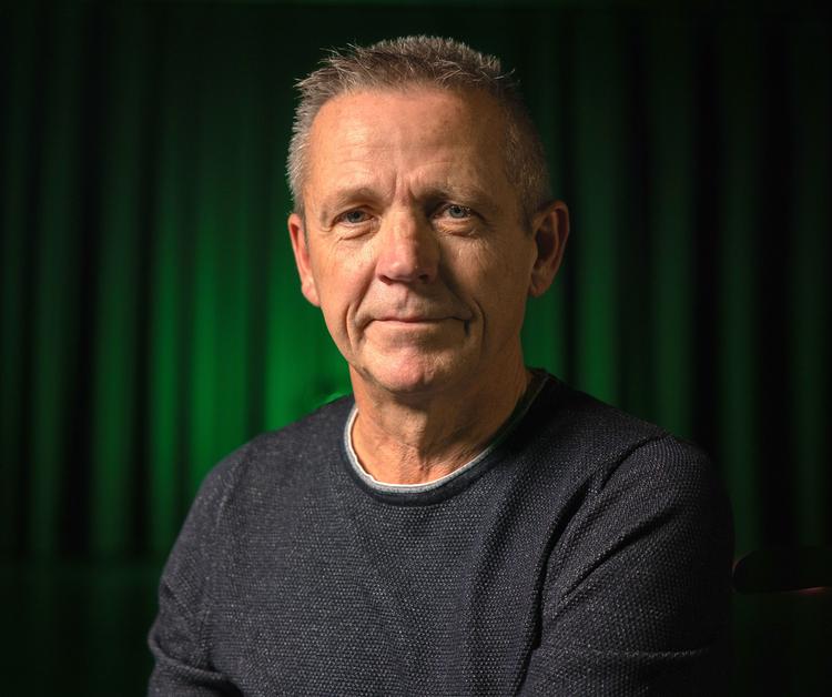 Den tidligere PET-mand Jesper, der er tiltalt for at røbe statshemmeligheder, står nu frem i et interview med DR. Foto: Morten Krüger/DR