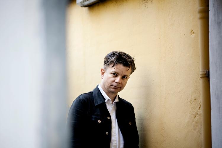 Musiker og forfatter Henrik Marstal står bag en ny rapport om musikeres mistrivsel. Foto: Miriam Dalsgaard