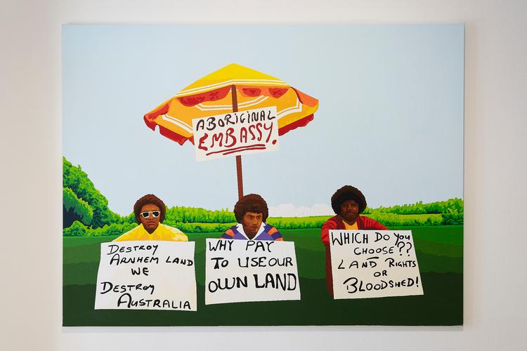 Der var som altid politiske statements i Documenta-udstillingen sidste år. Nogle foregik uden problemer og antisemitisme som dette værk 'Paraply-ambassaden'  af Richard Bell. Foto: Nicolas Wefers