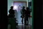 Israelske soldater har indtaget Al-Shifa hospitalet. Billedet er redigeret og godkendt af Israels forsvarsministerium. Foto: -/Ritzau Scanpix