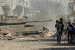 I de seneste dage er mange af de sidste civile flygtet fra Gaza By og den nordlige del af Gazastriben. Flugten går mod syd, men nu vil Israel også have indbyggerne der til at forlade de store byområder.
   Foto: Belal Al Sabbagh/Ritzau Scanpix