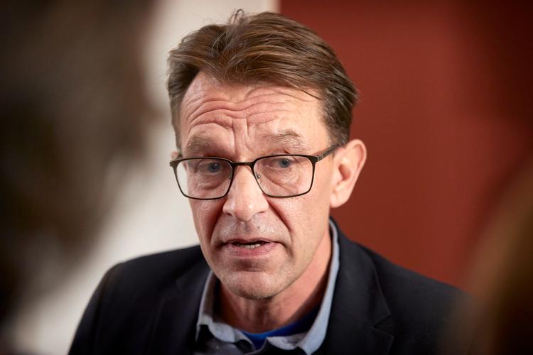 Jeppe Søe tager afstand fra partifællen Monika Rubins brug af ordet »grooming« om Mike Fonsecas forhold til en 15-årig.  Foto: Jens Dresling