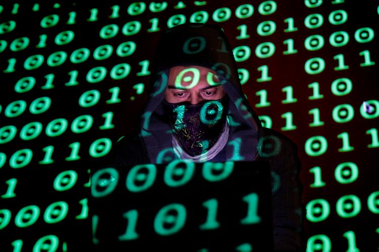 Et af svindlernes tricks er, at de tilpasser de links, man kan klikke ind på, til at vise noget forskelligt, alt efter hvor man befinder sig i verden, når man åbner dem. Foto: Finn Frandsen