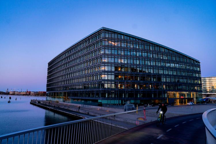 Aller Media hører til på Havneholmen i København.  