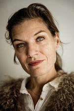 Forfatter Iben Mondrup er en af de mange danske forfattere, der gør oprør mod streamingtjenesternes lave royaltysatser. Foto: Mads Nissen