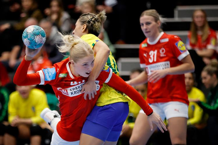19-årige Julie Scagliones mor blev verdensmester med Danmark i 1997, og nu kan teenageren blive et dansk trumfkort i Herning. Foto: Jens Dresling