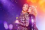 Stéphanie Surrugue og Sara Bro skal være værter ved det kommende års danske Melodi Grand Prix, og derfor var de gæster i DR's selvsvingende 'Aftenshowet'  - med Anders Lund Madsen som sidekick.  Foto: 
Agnete Schlichtkrull