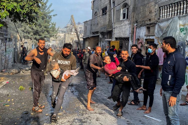 Bomberne falder igen over Gaza efter at våbenhvilen fredag er blevet afløst af nye kampe. Foto: Stringer/Ritzau Scanpix