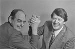 To af valget i 1973 største sejrsherre. Mogens Glistrup og Erhard Jakobsen.  Foto: Erik Kragh