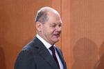 Tysklands kansler, Olaf Scholz, skændes lige nu med sine regeringspartnere om et gigantisk hul i det tyske statsbudget, som er opstået efter et finansielt tryllenummer udtænkt af Scholz. Foto: Liesa Johannssen/Ritzau Scanpix